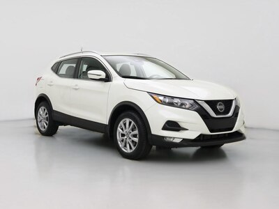 White 2021 Nissan Rogue Sport SV