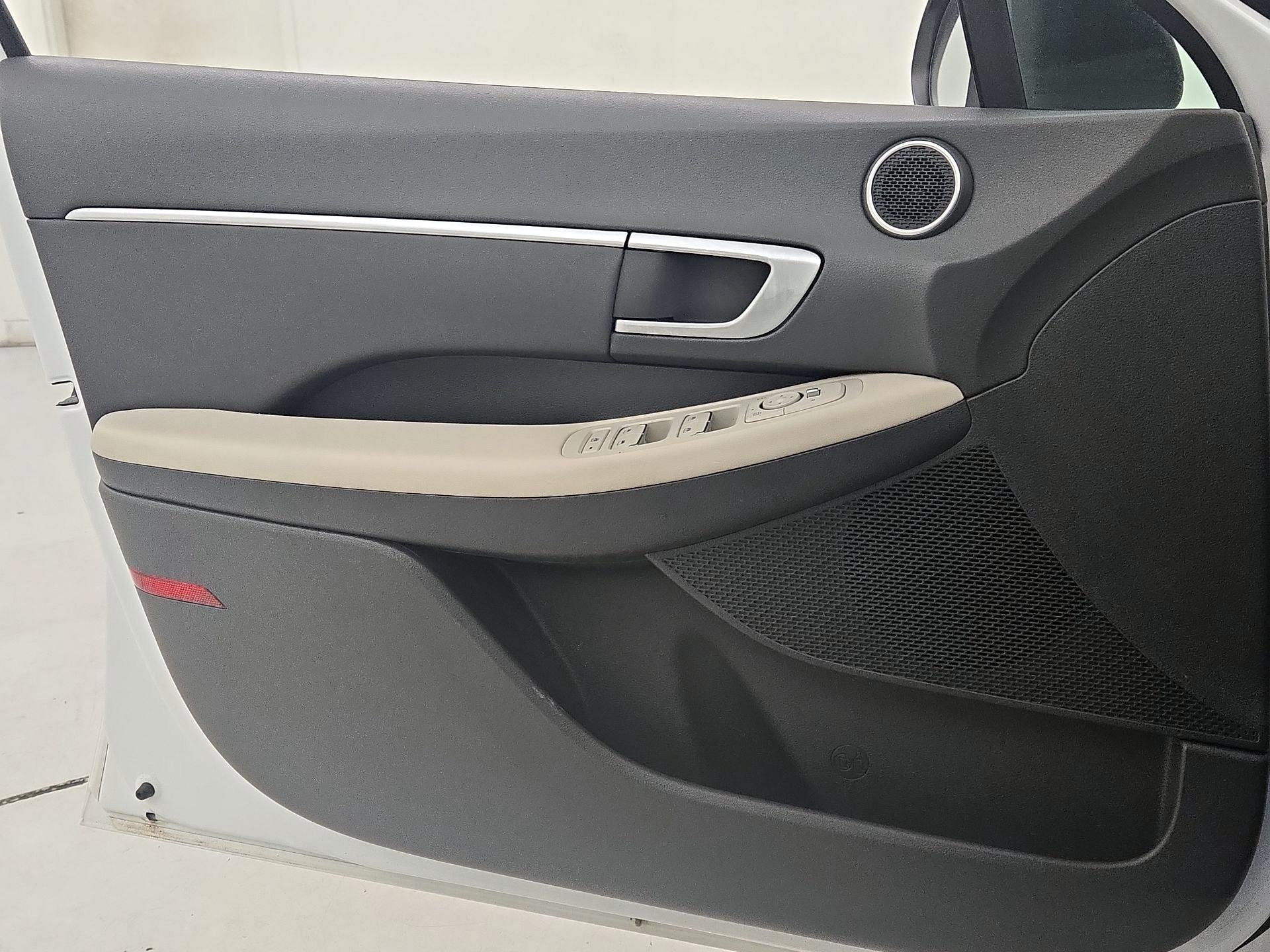 Thumbnail: 2022 Hyundai Sonata - 12