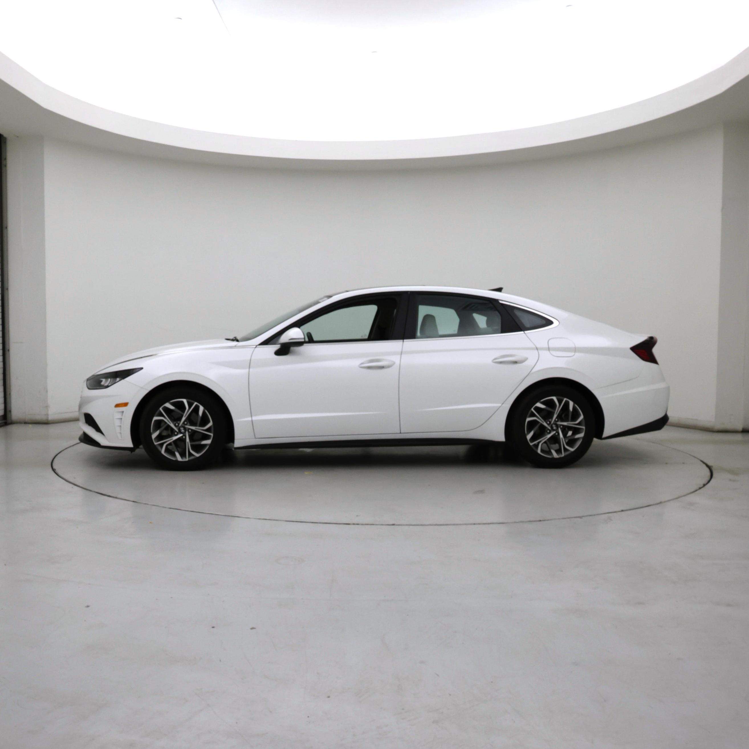 Thumbnail: 2022 Hyundai Sonata - 3