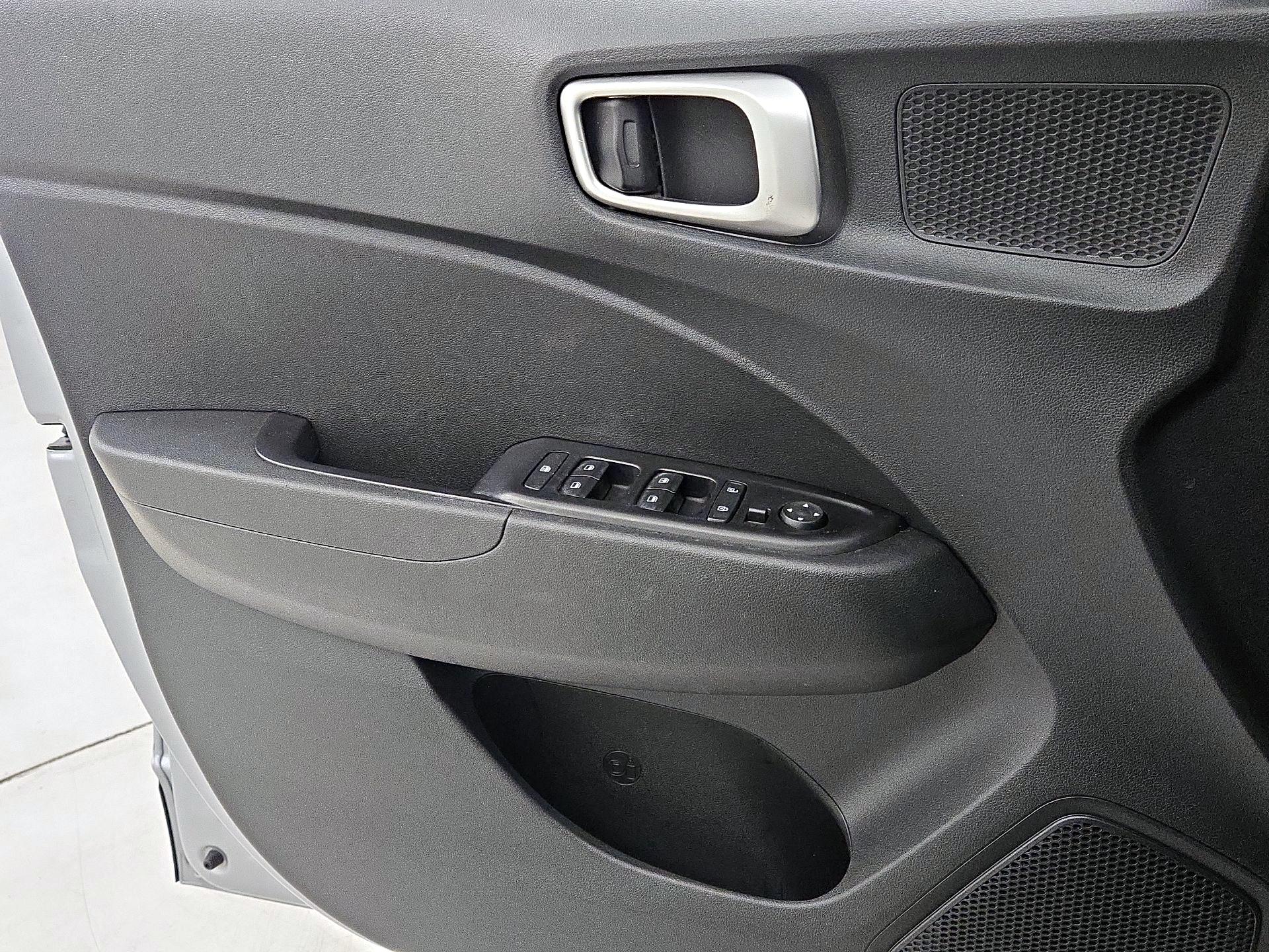 Thumbnail: 2022 Hyundai Venue - 12