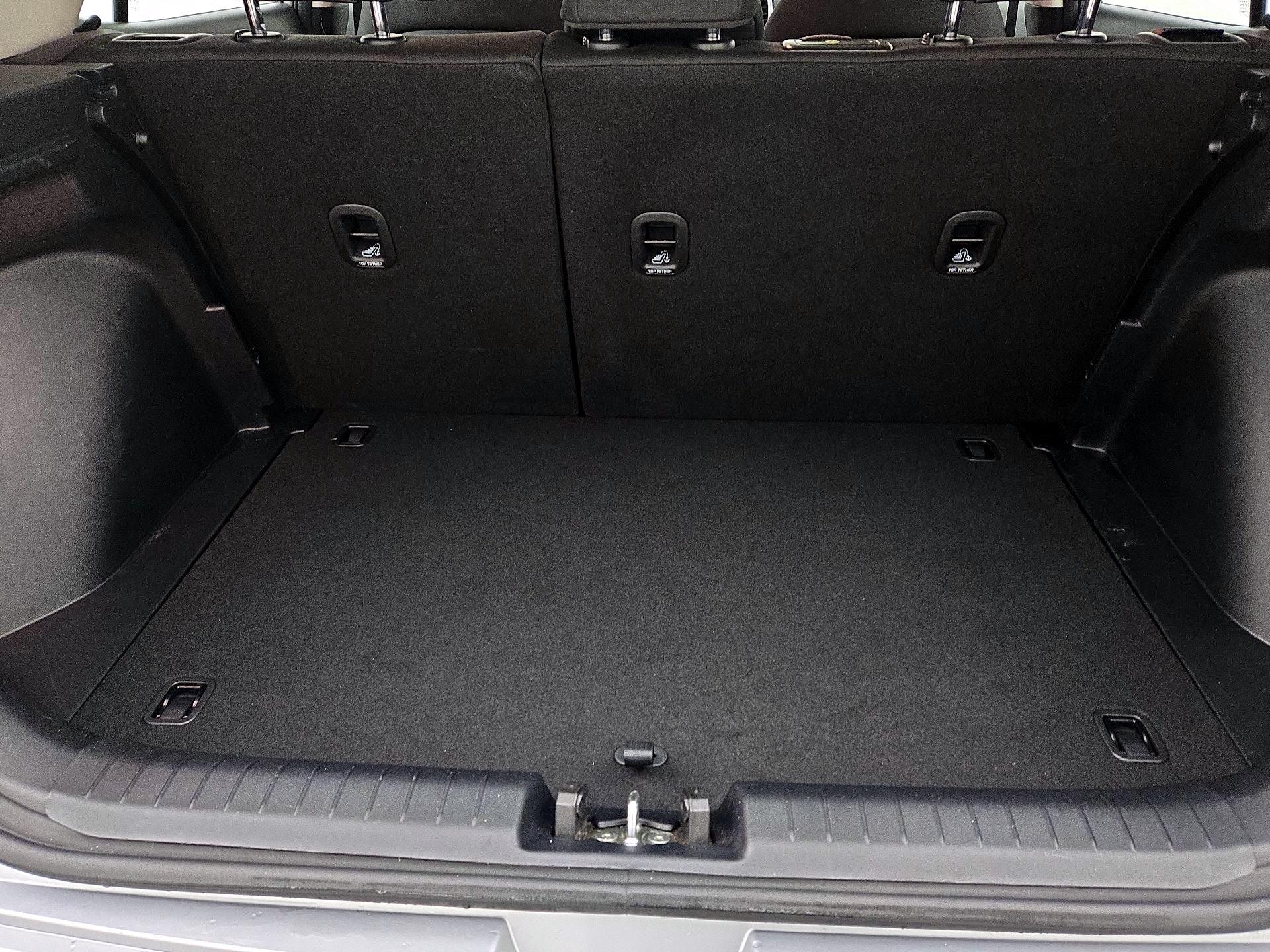 Thumbnail: 2022 Hyundai Venue - 19