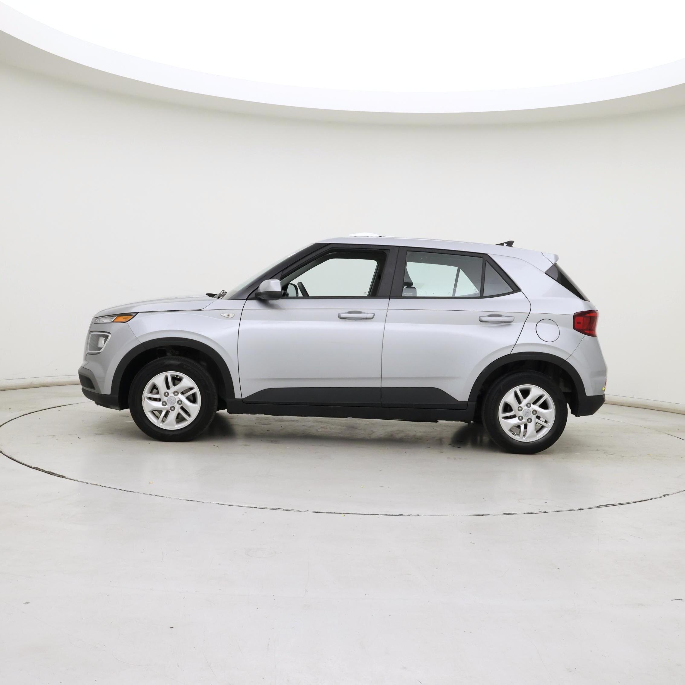 Thumbnail: 2022 Hyundai Venue - 3