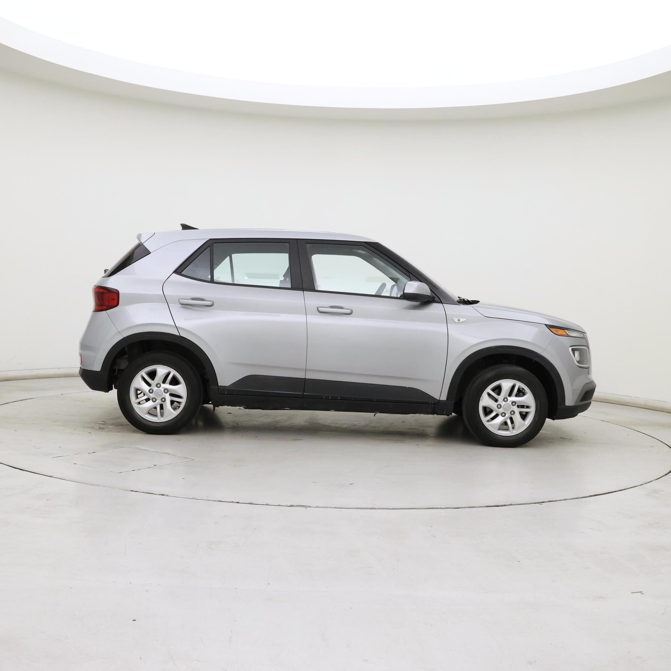 Thumbnail: 2022 Hyundai Venue - 7