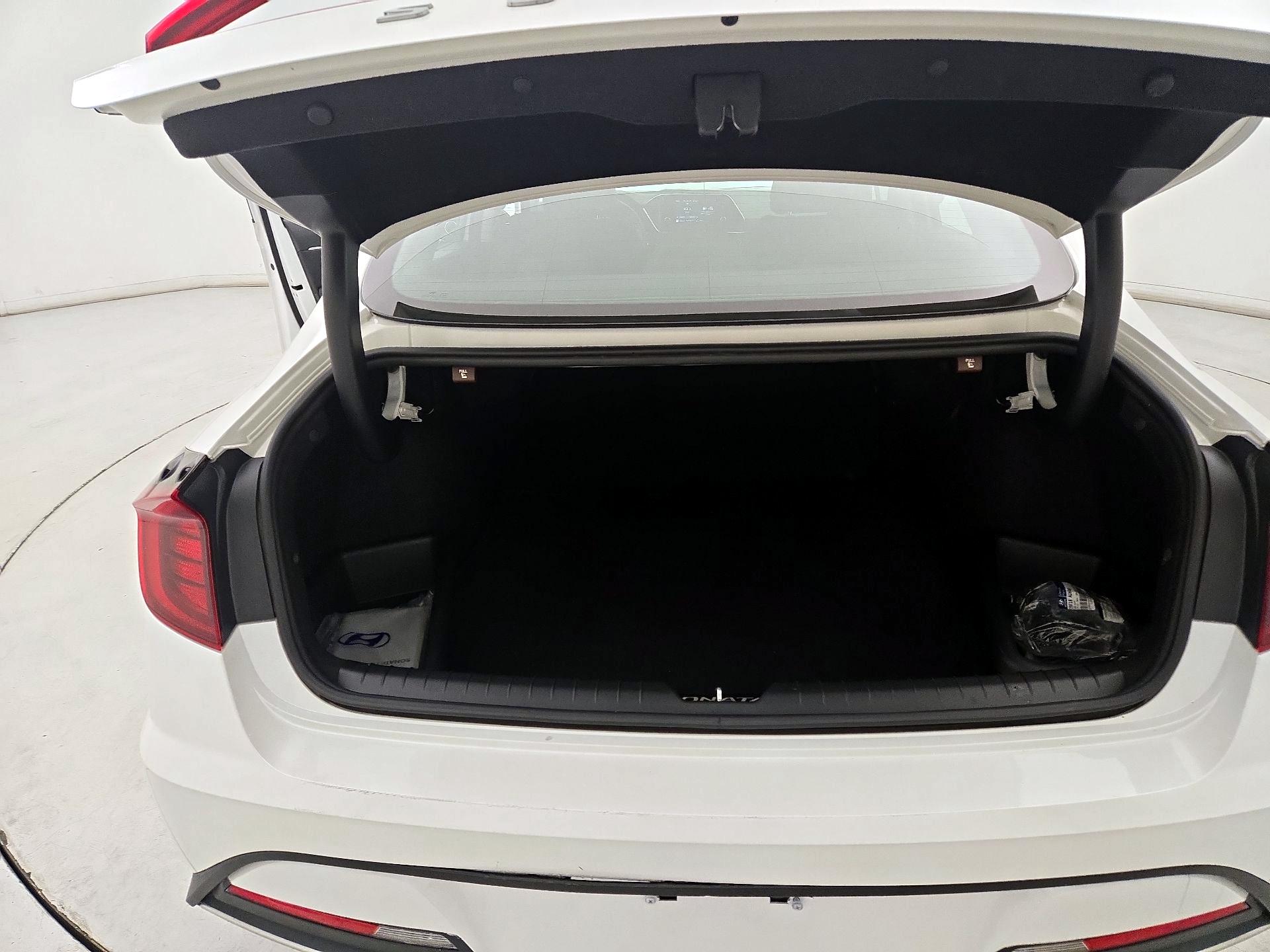 Thumbnail: 2021 Hyundai Sonata - 20