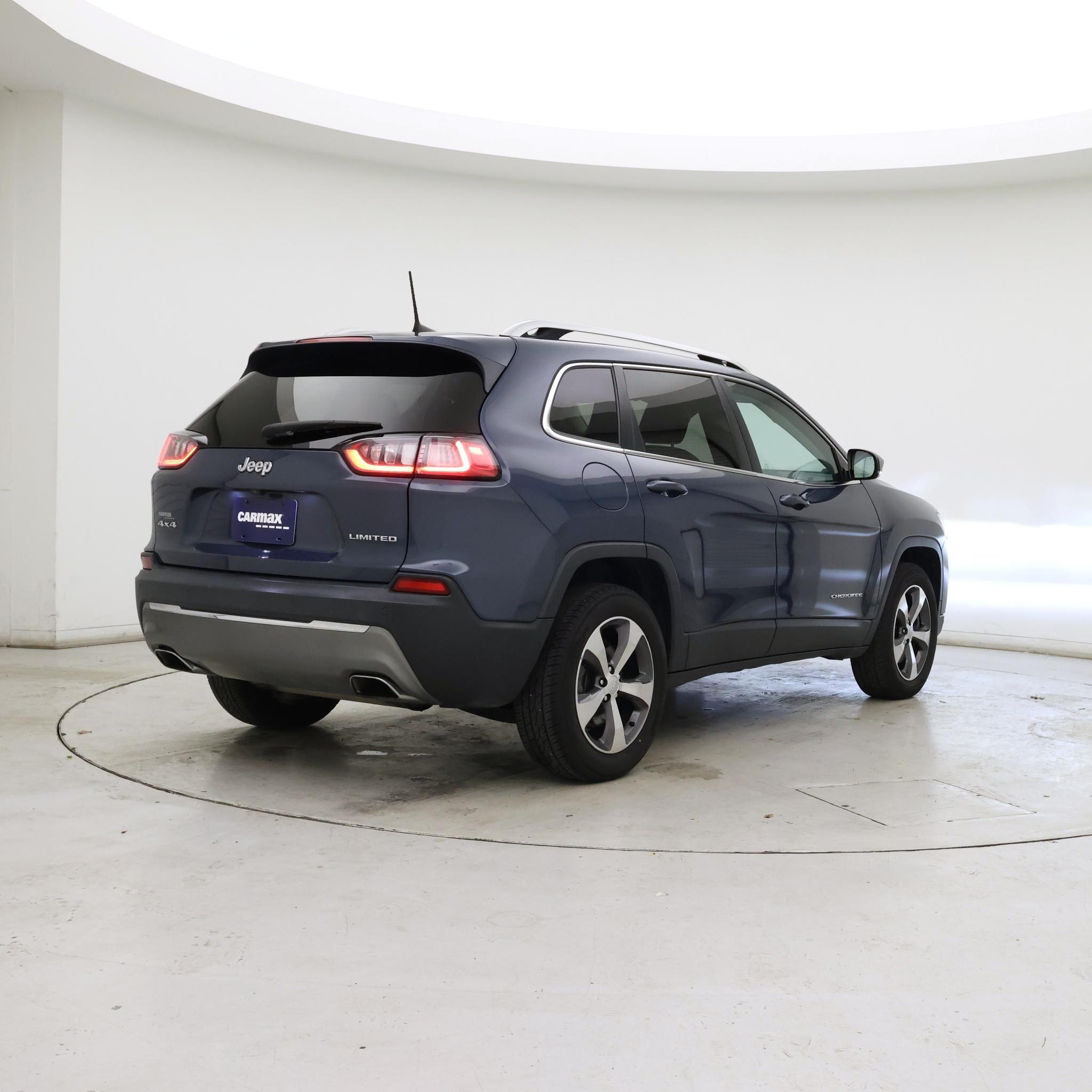 Thumbnail: 2020 Jeep Cherokee - 8