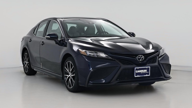 2021 Toyota Camry SE Hero Image