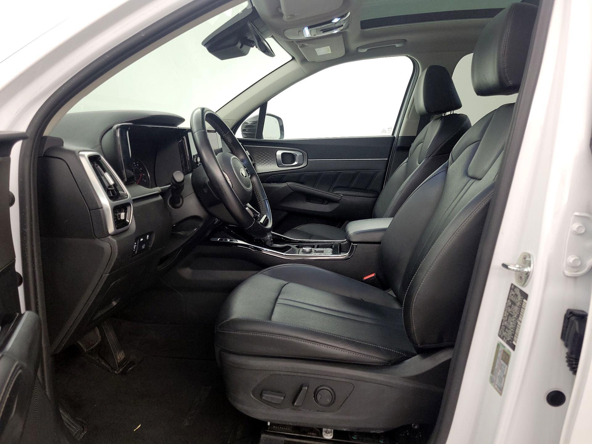 Thumbnail: 2021 Kia Sorento - 11