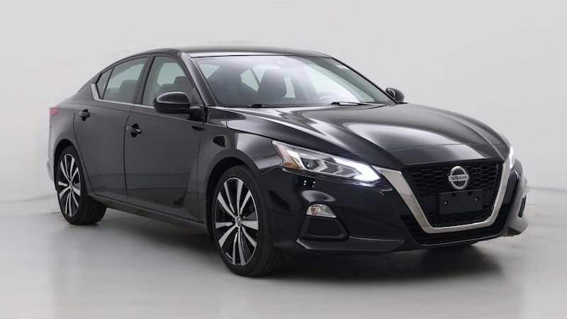 2022 Nissan Altima SR Hero Image