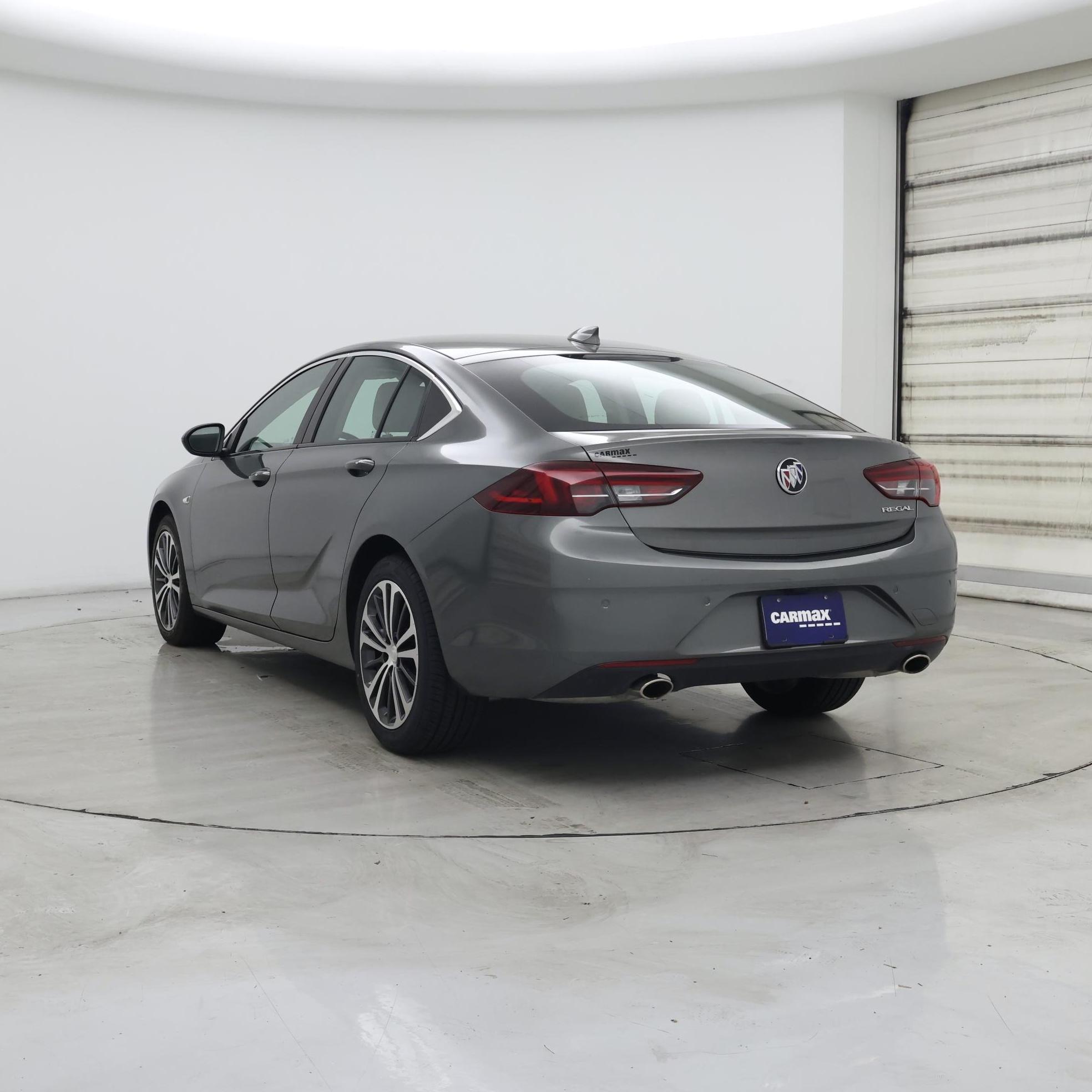 Thumbnail: 2019 Buick Regal - 2