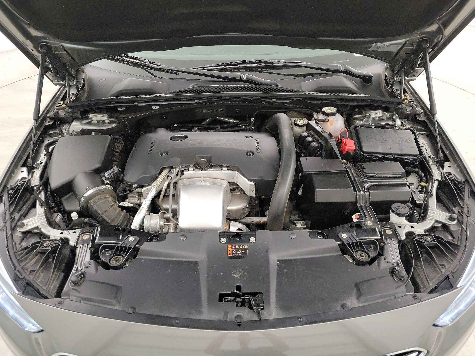 Thumbnail: 2019 Buick Regal - 20