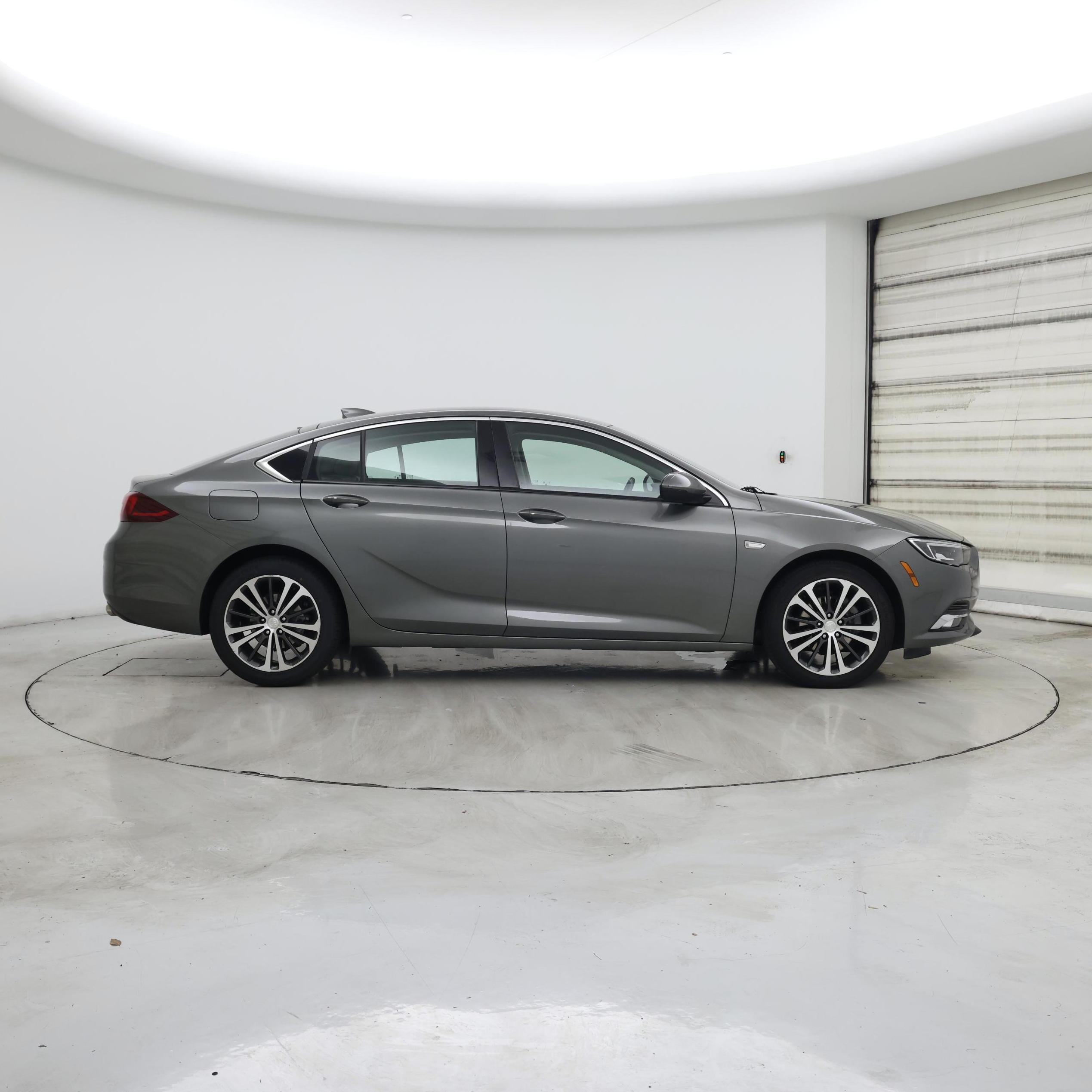 Thumbnail: 2019 Buick Regal - 7