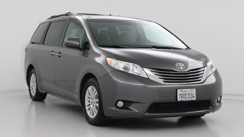 2016 Toyota Sienna XLE Hero Image