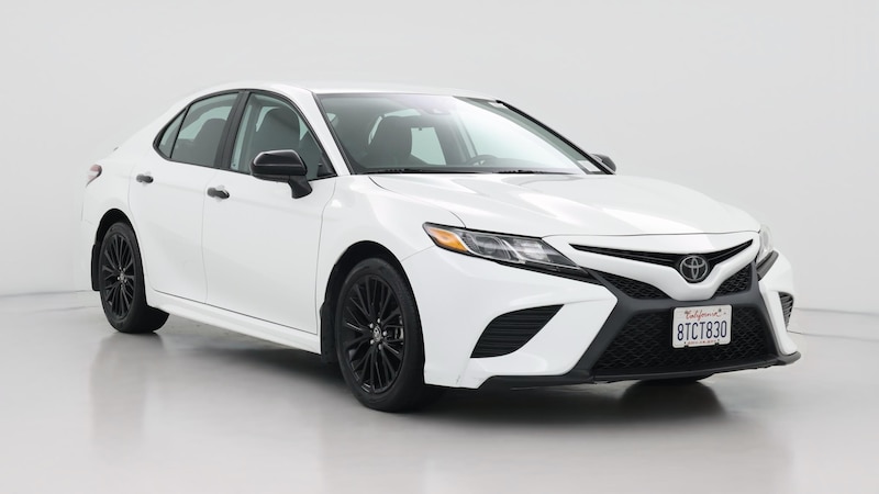 2020 Toyota Camry SE Hero Image