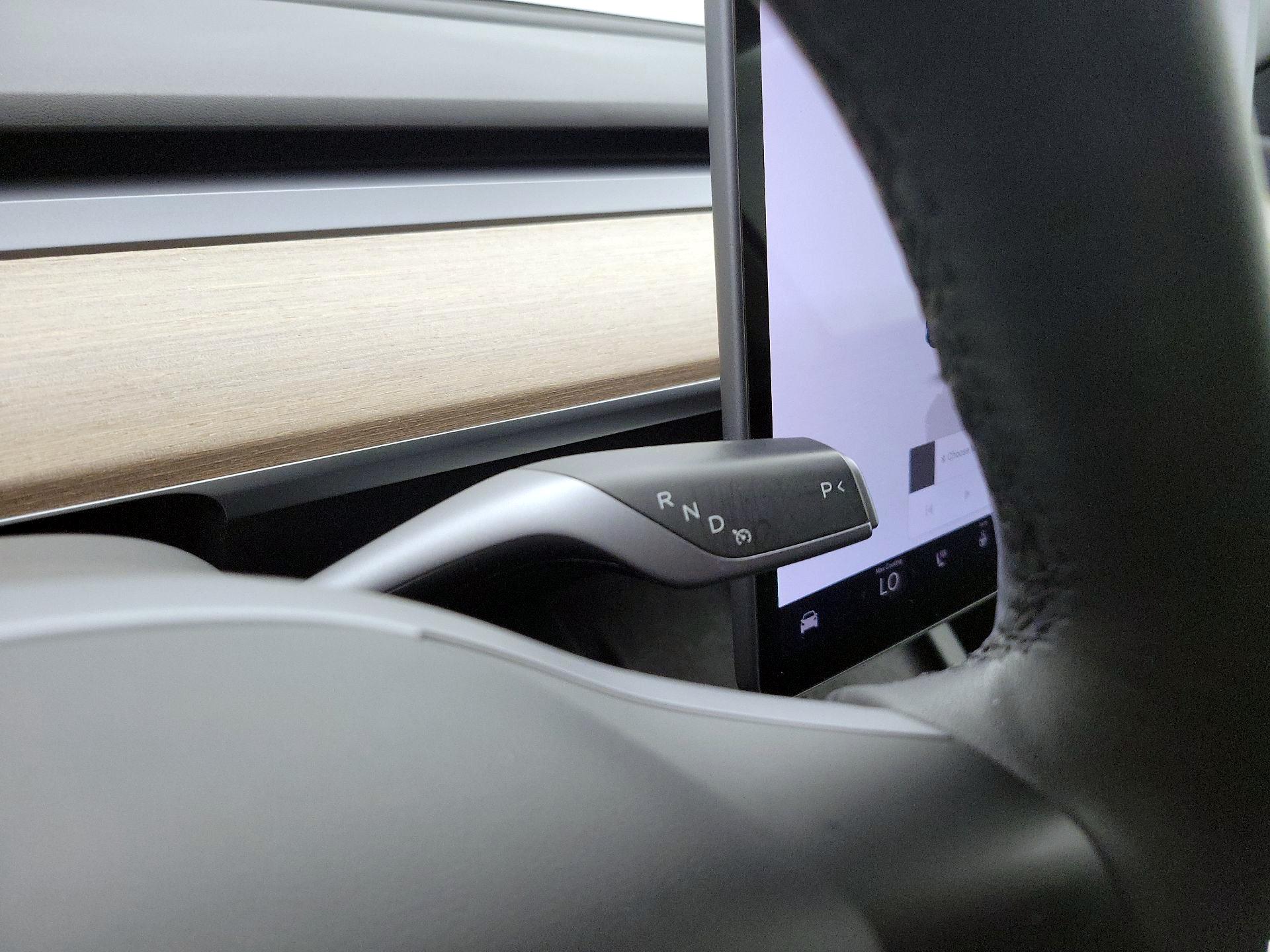 Thumbnail: 2022 Tesla Model Y - 17