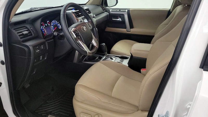 2019 Toyota 4Runner SR5 11
