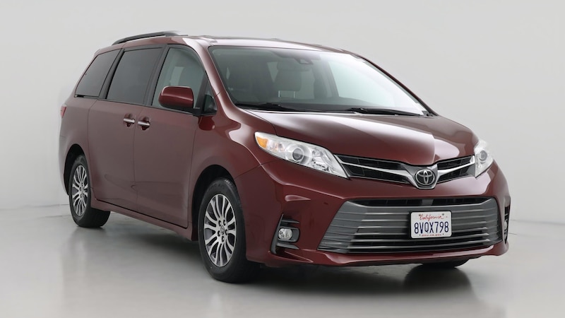 2020 Toyota Sienna XLE Hero Image