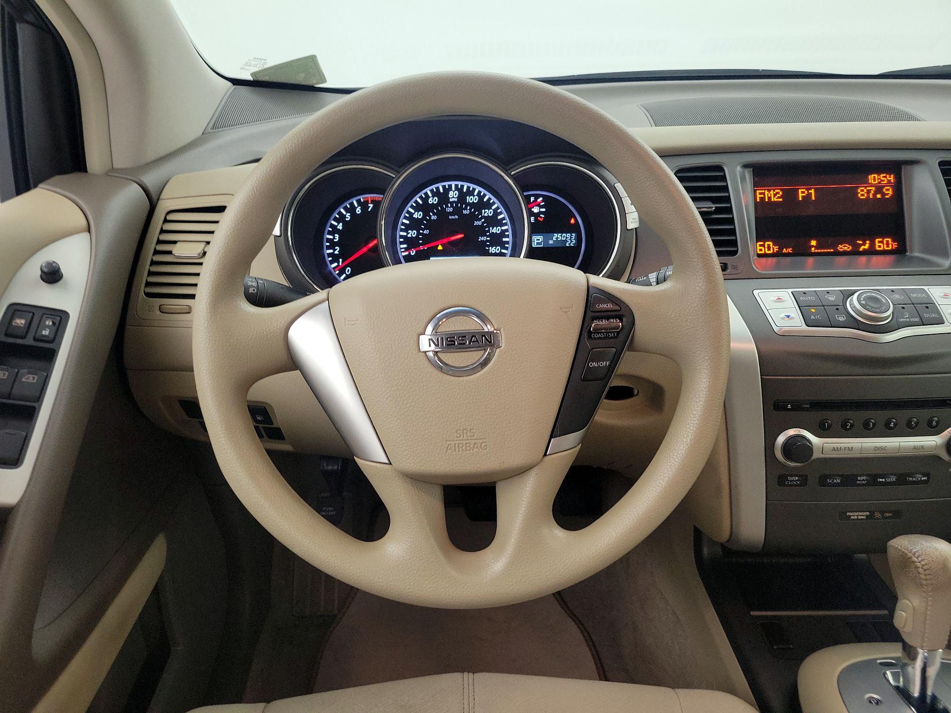 Thumbnail: 2013 Nissan Murano - 10