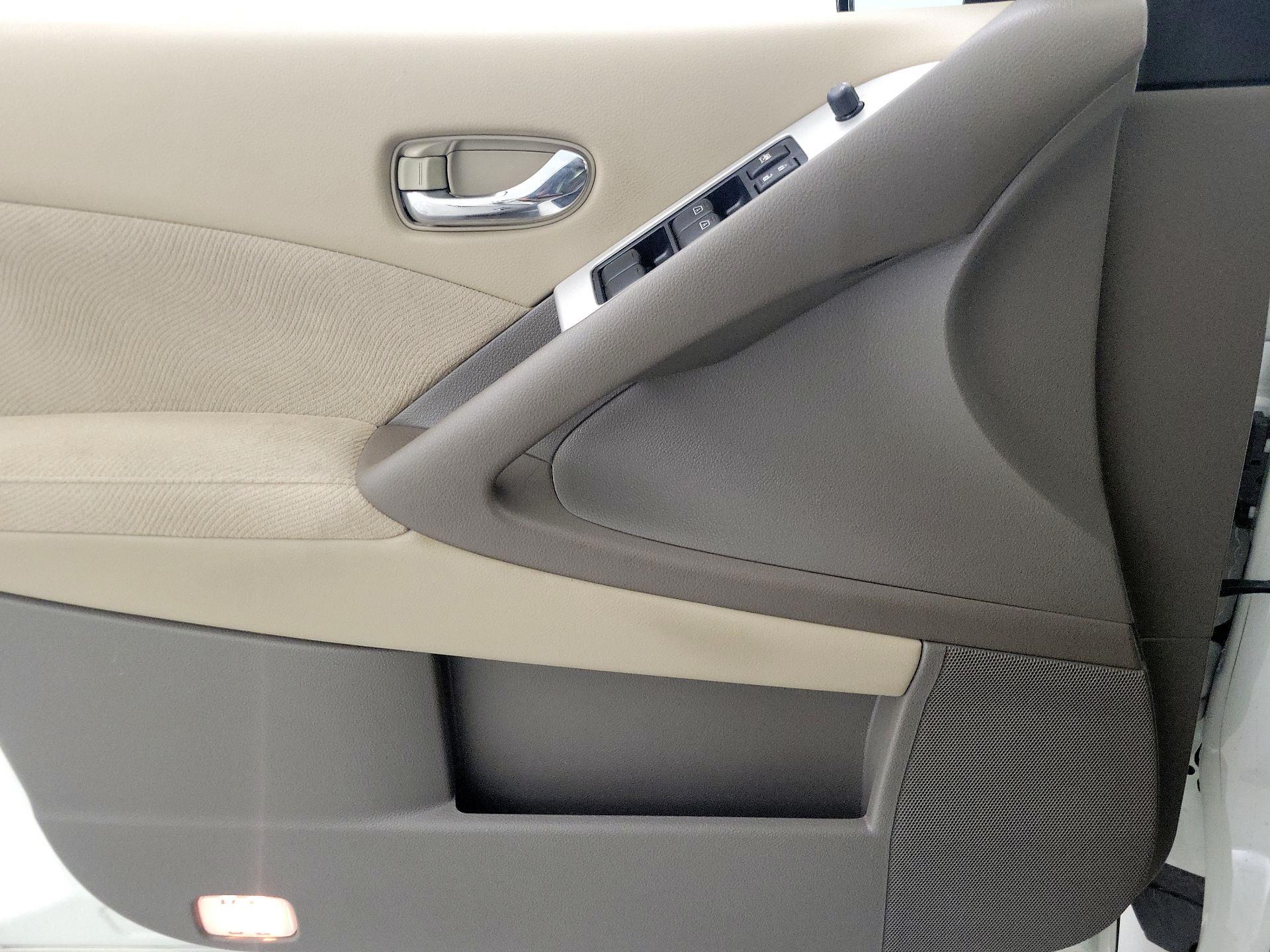 Thumbnail: 2013 Nissan Murano - 12