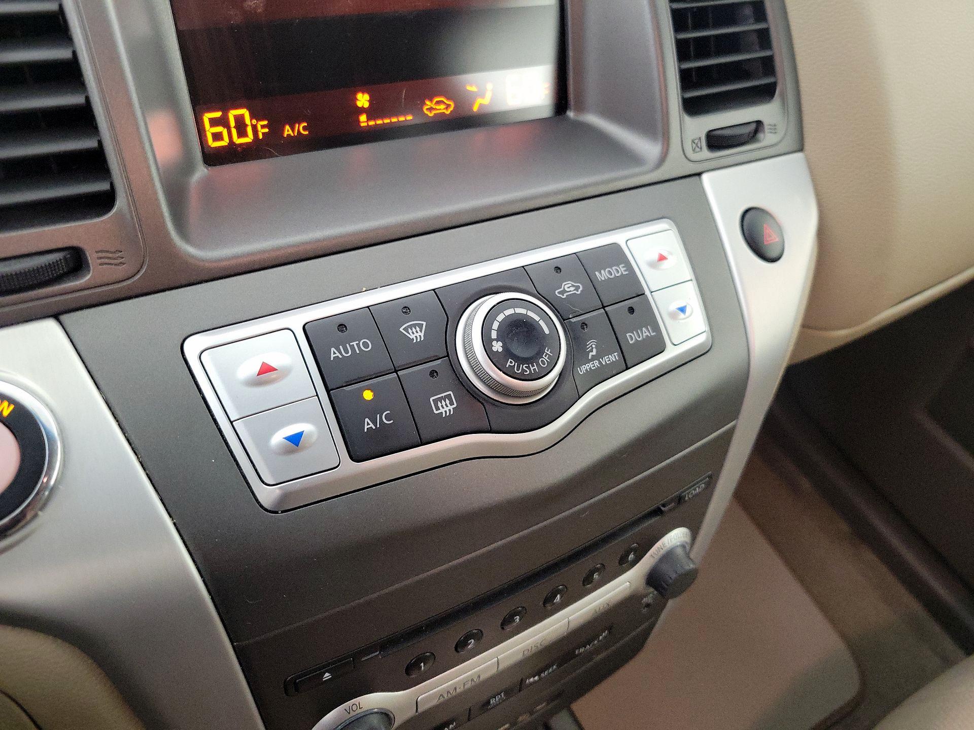 Thumbnail: 2013 Nissan Murano - 15
