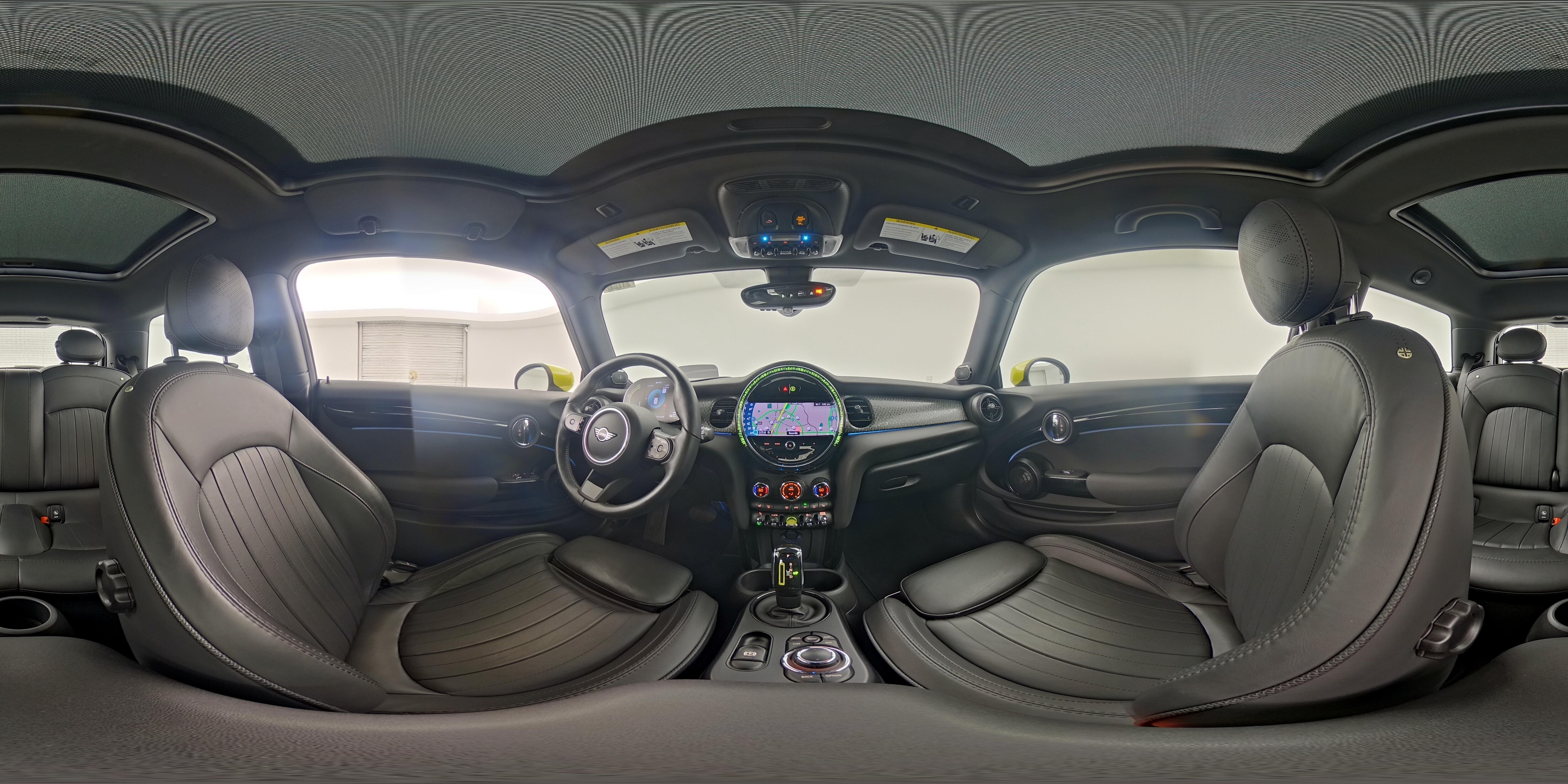 2022 MINI Hardtop 2 Door SE photo 24