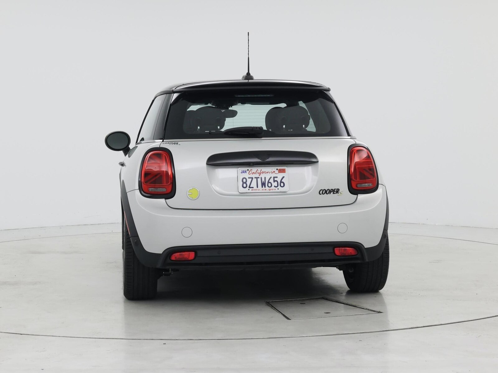 2022 MINI Hardtop 2 Door SE photo 7