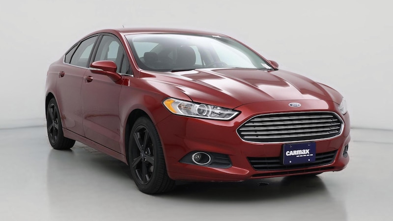 2016 Ford Fusion SE Hero Image