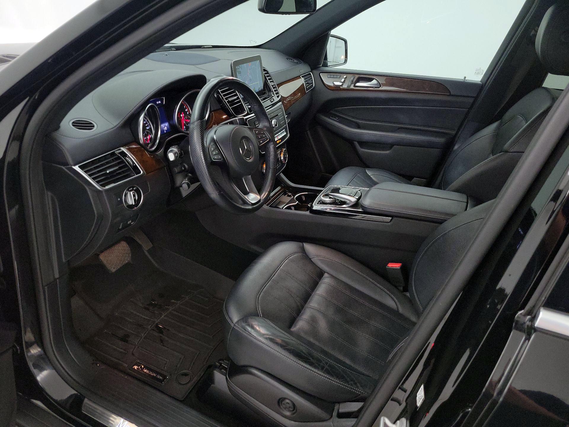 Thumbnail: 2018 Mercedes-Benz GLS - 11