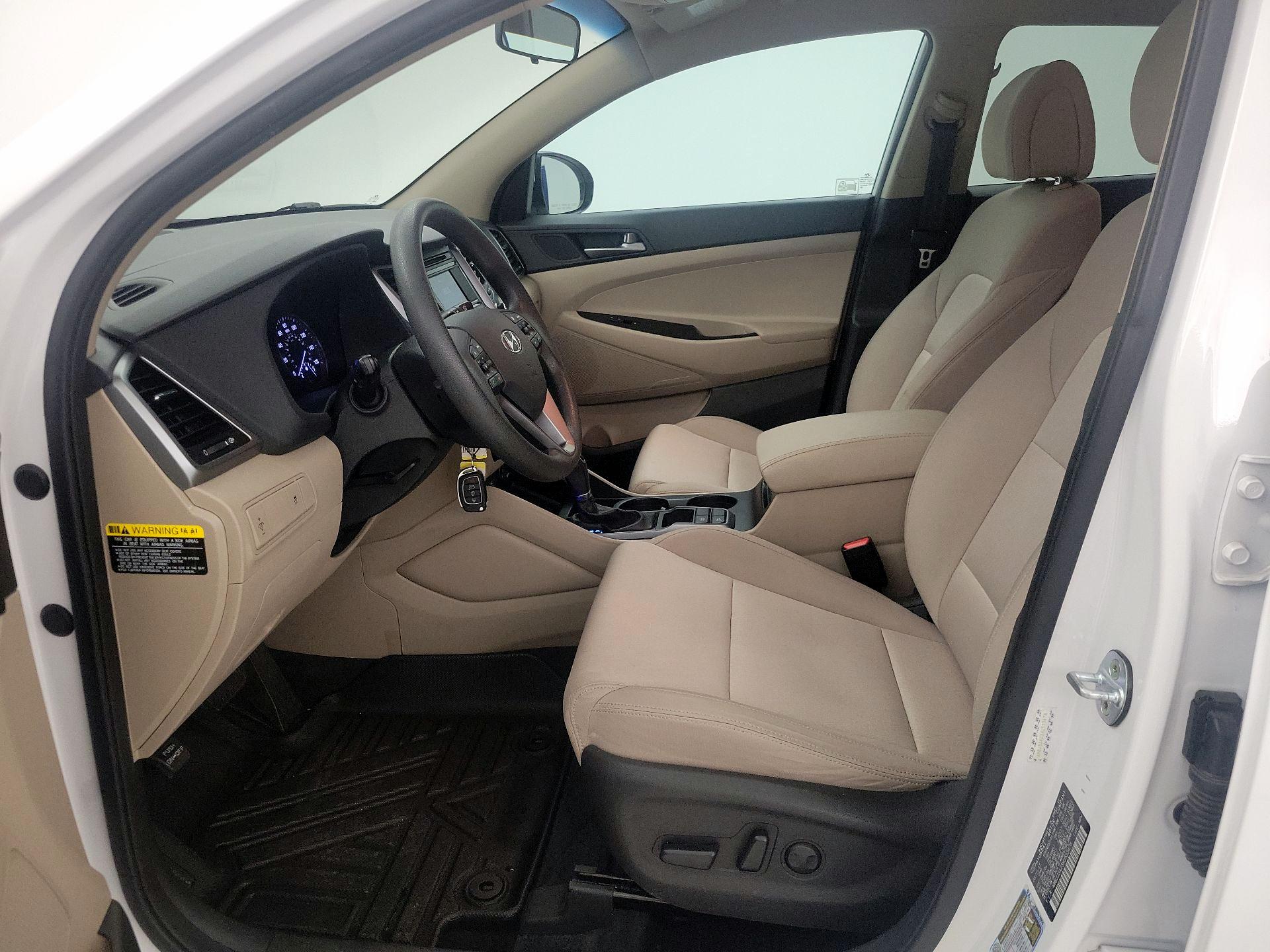 Thumbnail: 2017 Hyundai Tucson - 11