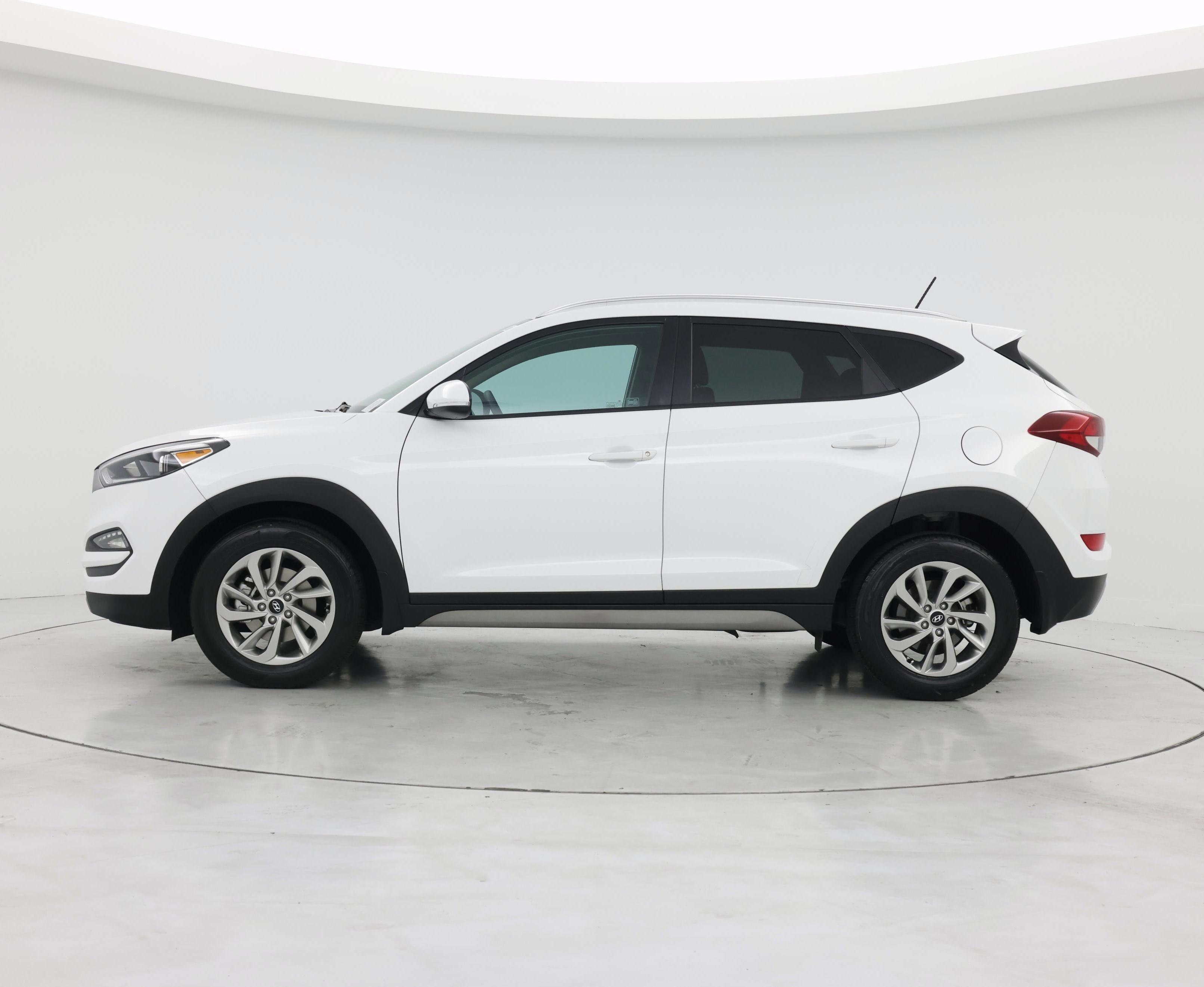 Thumbnail: 2017 Hyundai Tucson - 3