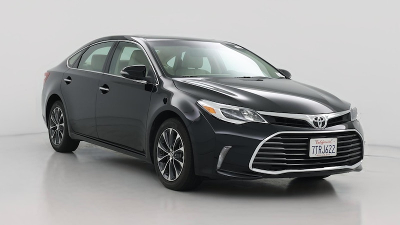 2016 Toyota Avalon XLE Hero Image