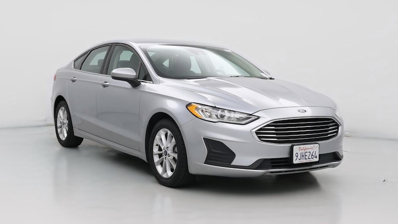 2020 Ford Fusion SE Hero Image