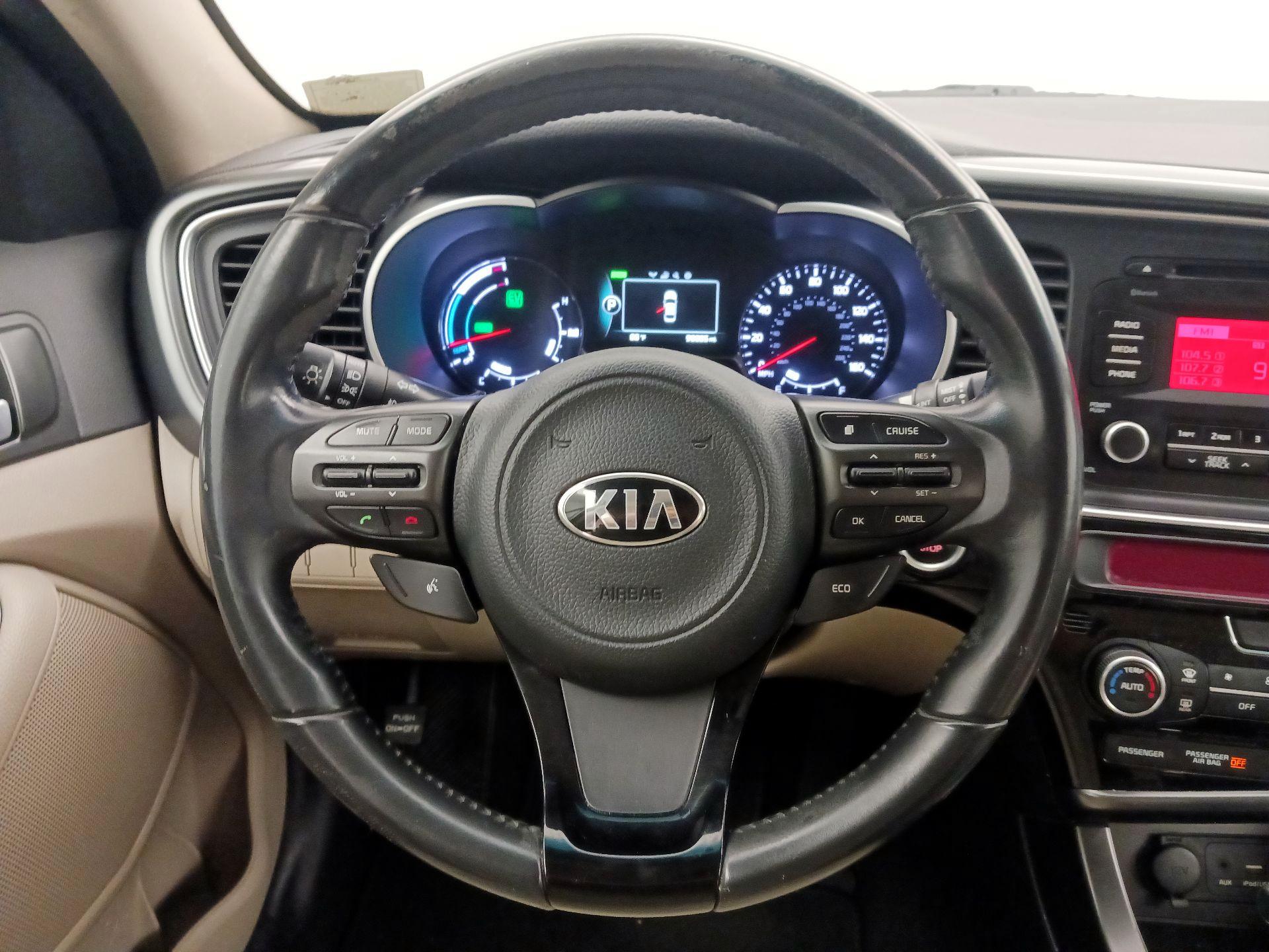 Thumbnail: 2016 Kia Optima - 10