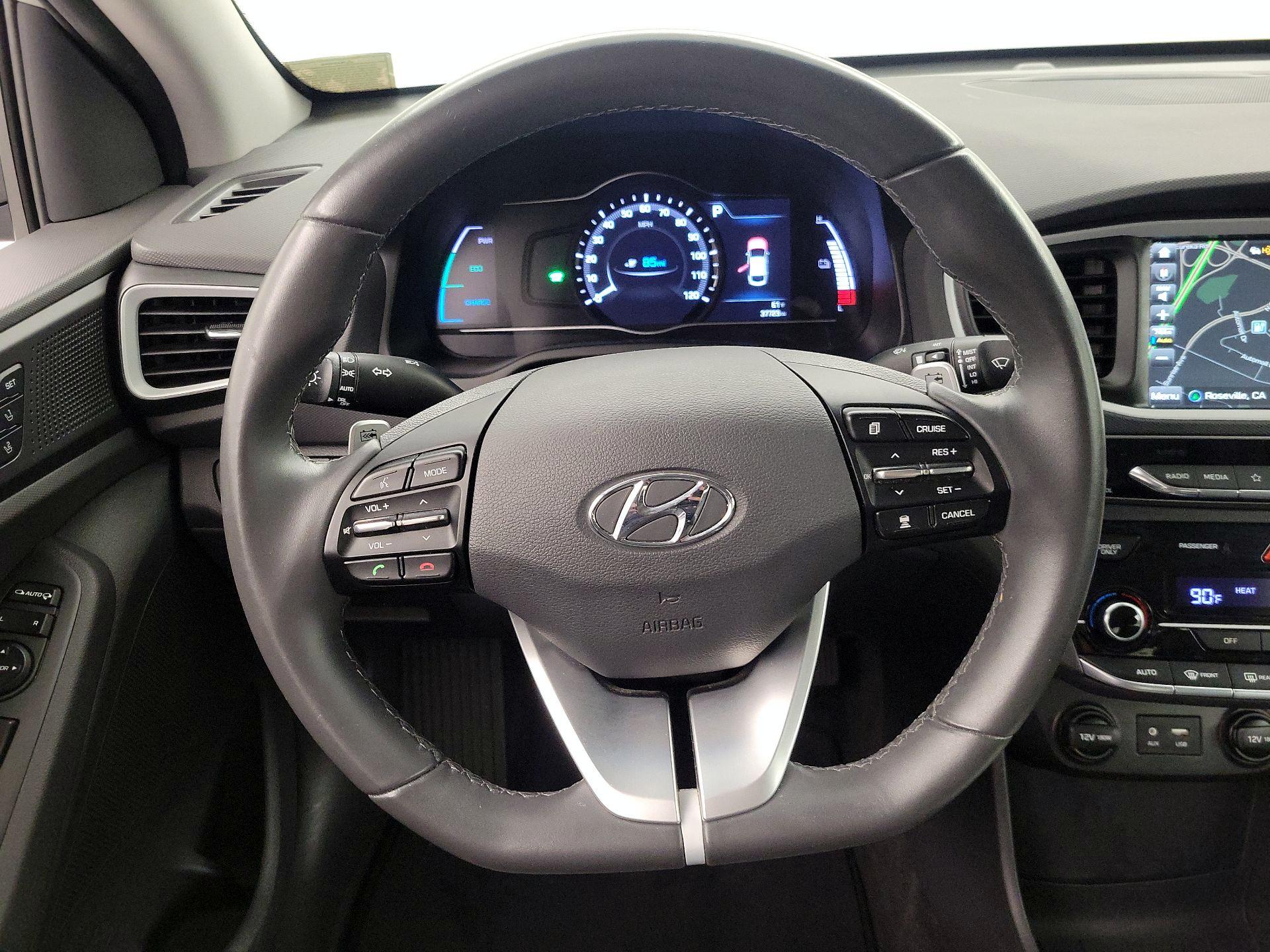 Thumbnail: 2019 Hyundai Ioniq - 10