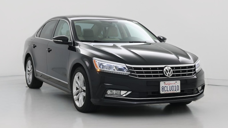 2017 Volkswagen Passat SE Hero Image