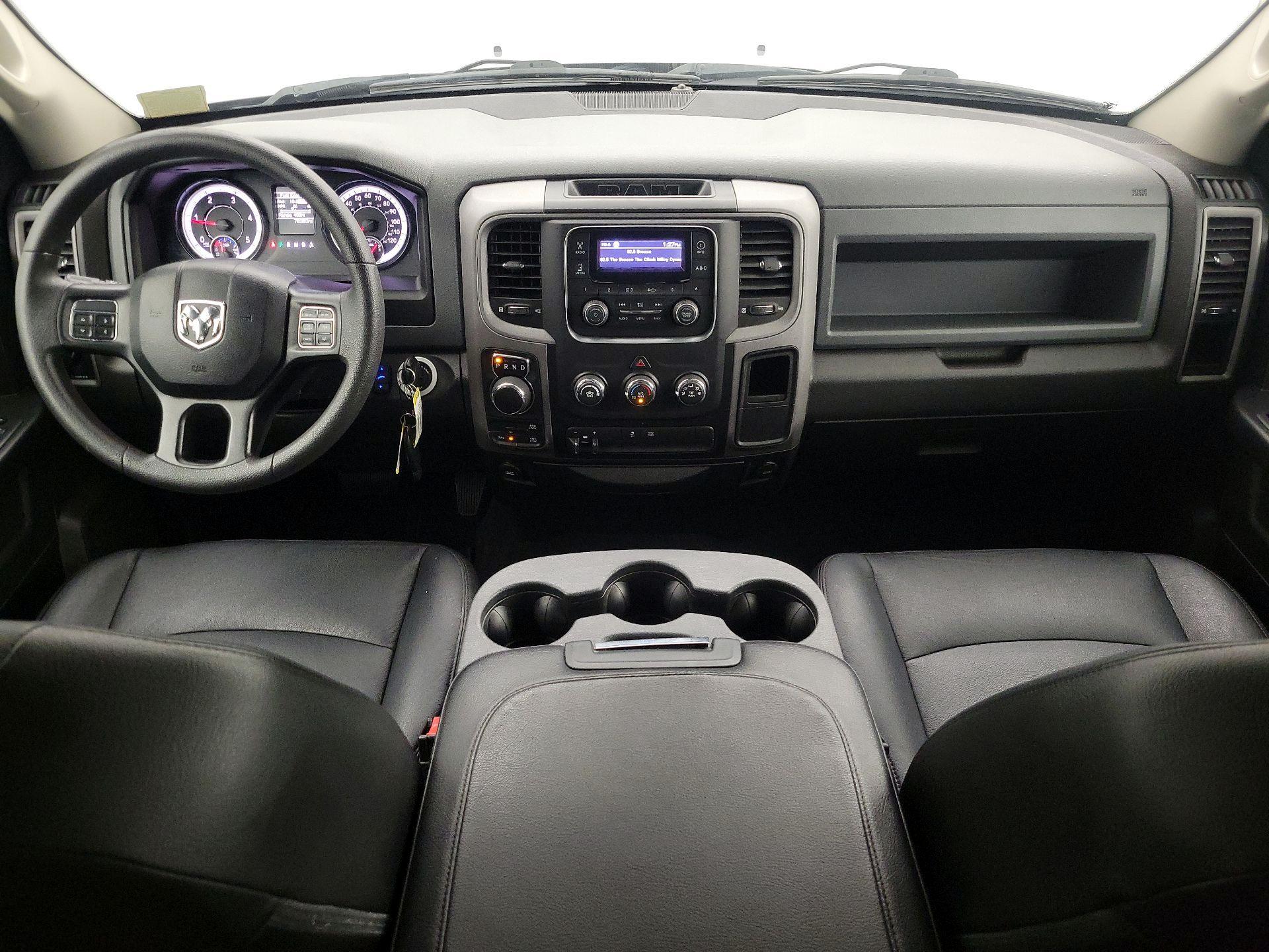 Thumbnail: 2019 RAM 1500 Classic - 9