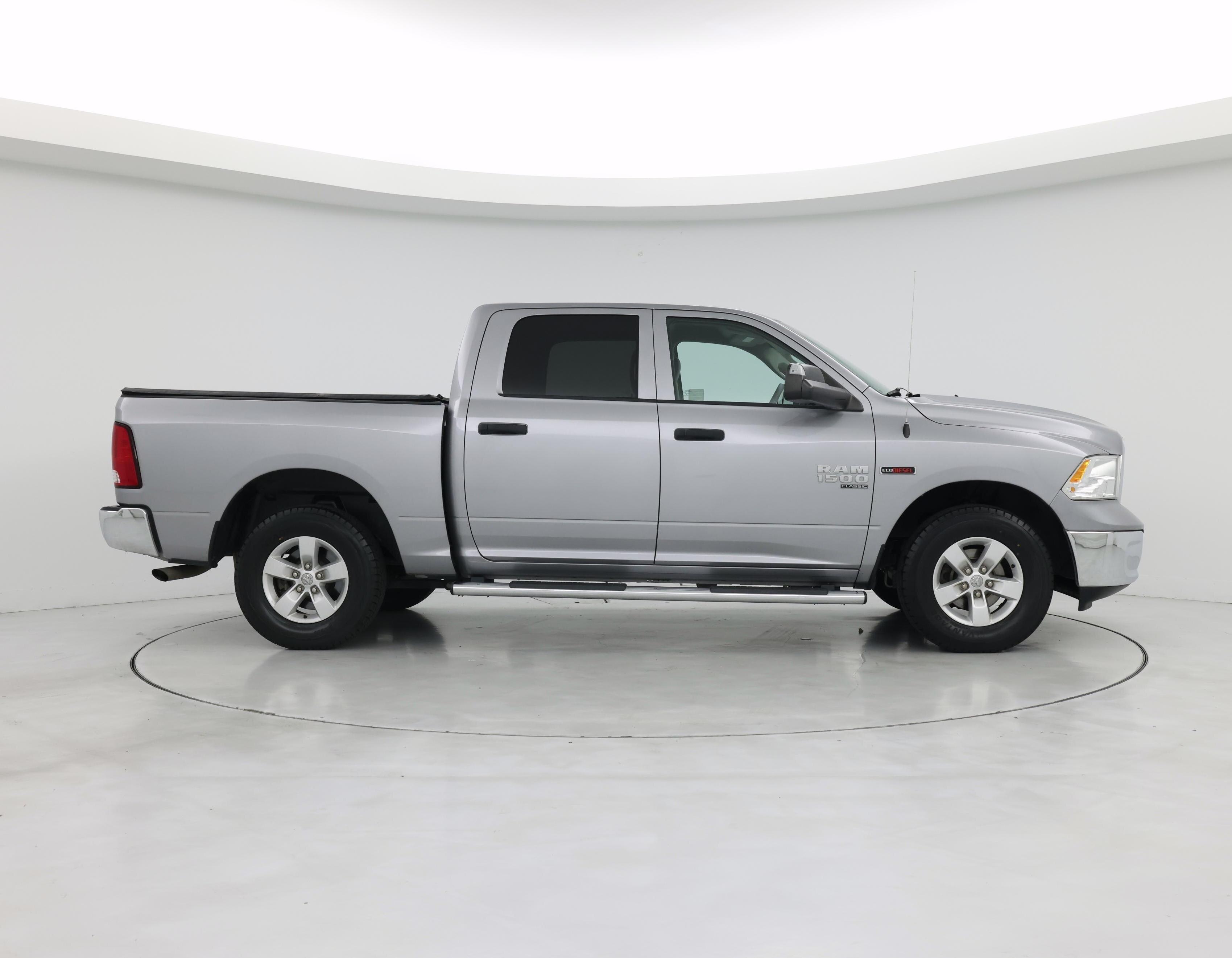 Thumbnail: 2019 RAM 1500 Classic - 7