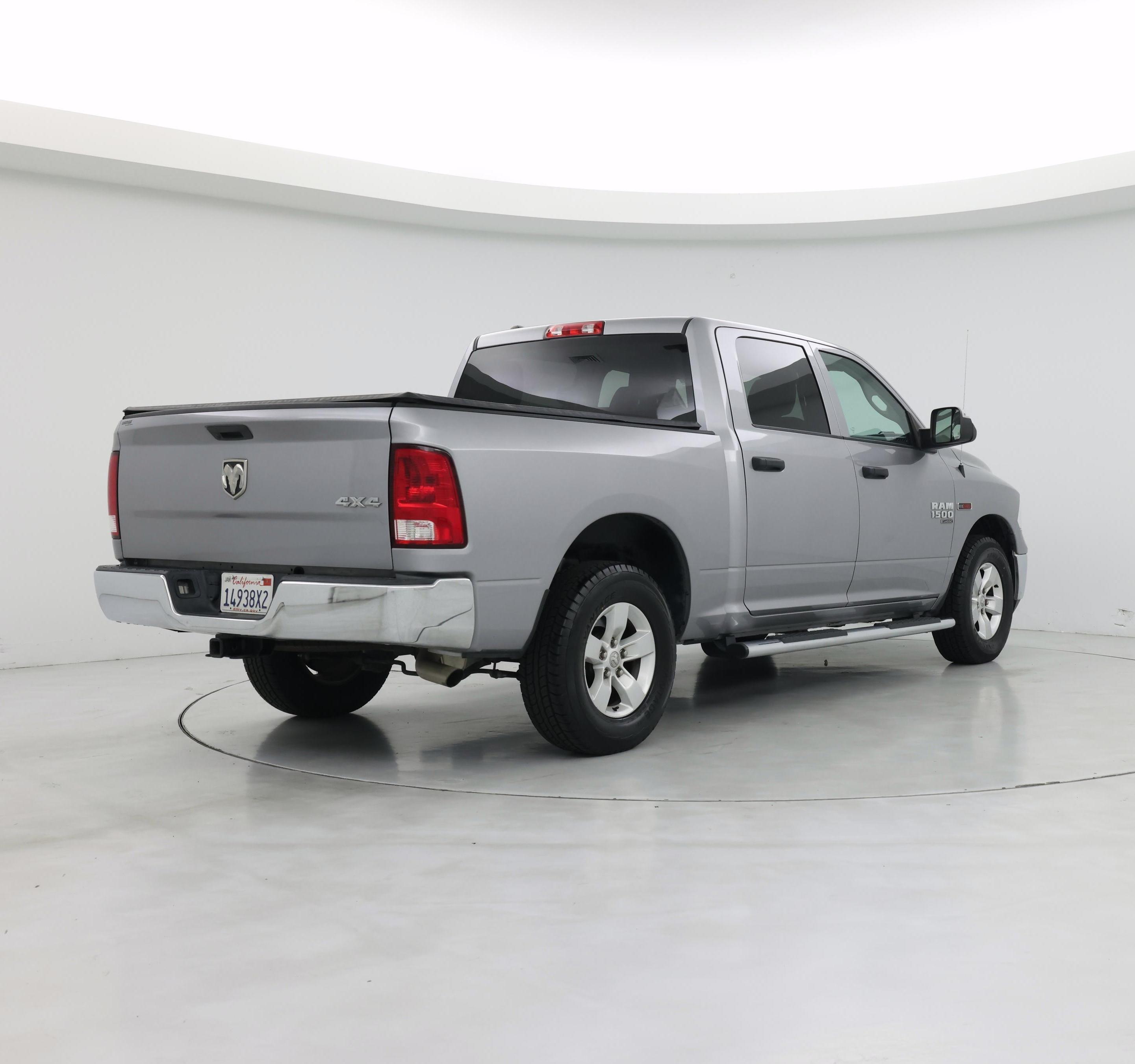 Thumbnail: 2019 RAM 1500 Classic - 8