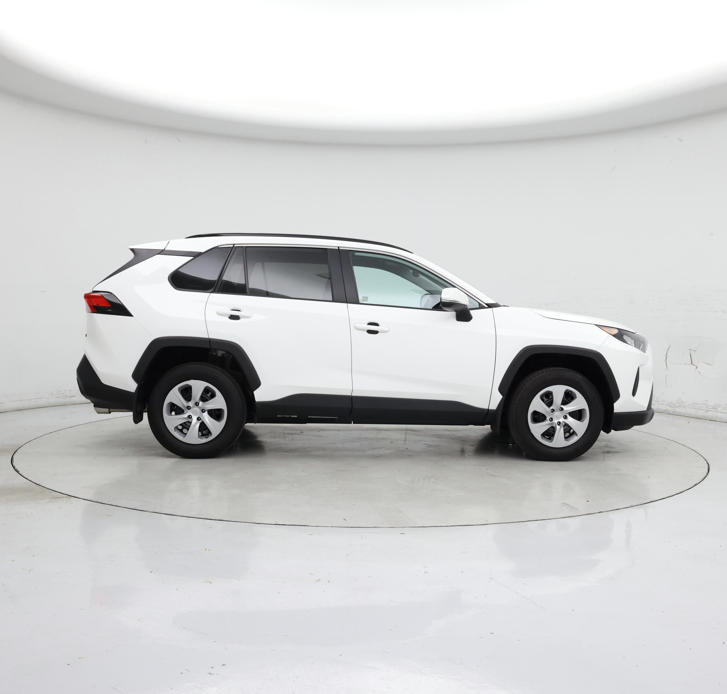 Thumbnail: 2021 Toyota RAV4 - 7
