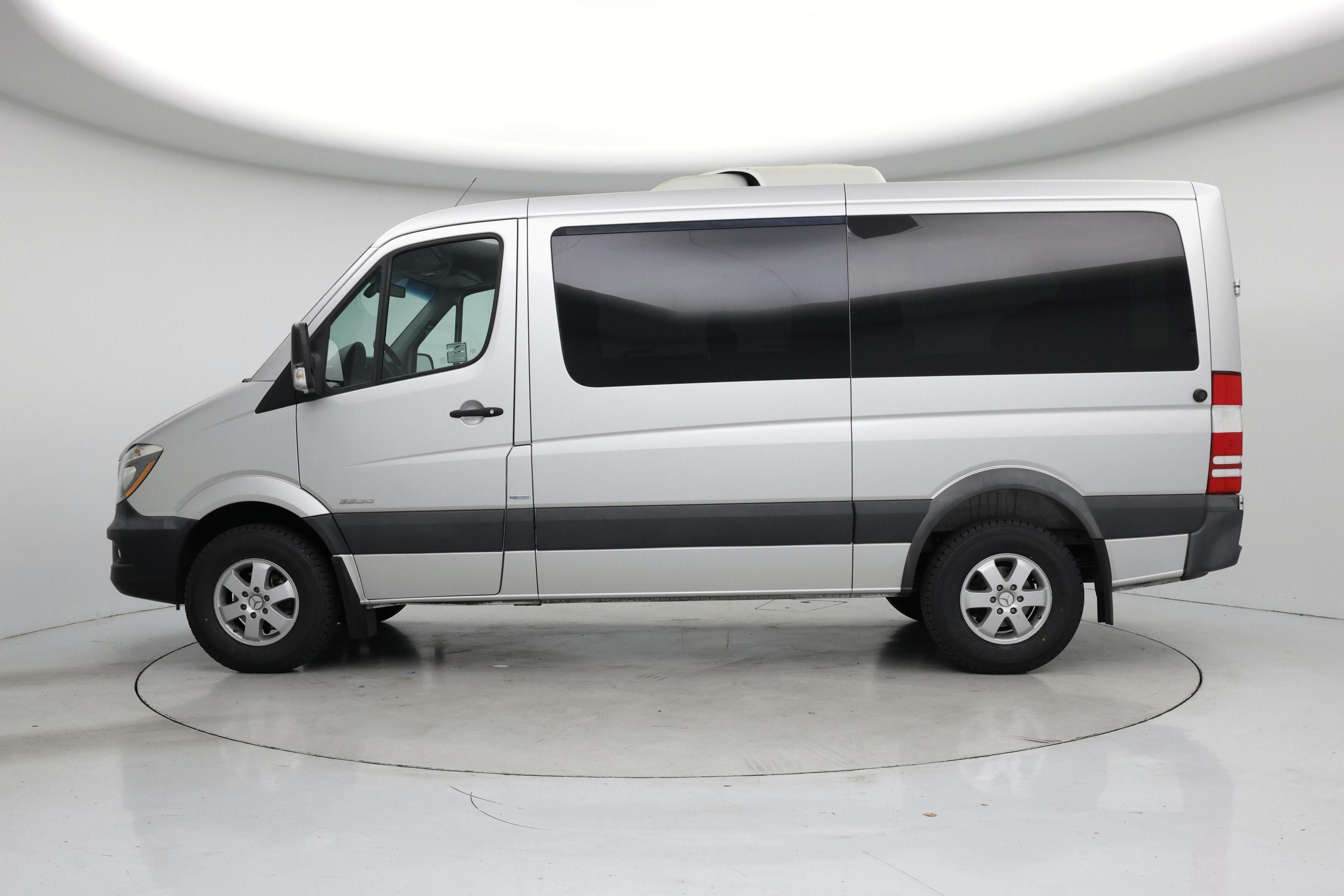 Thumbnail: 2014 Mercedes-Benz Sprinter - 3