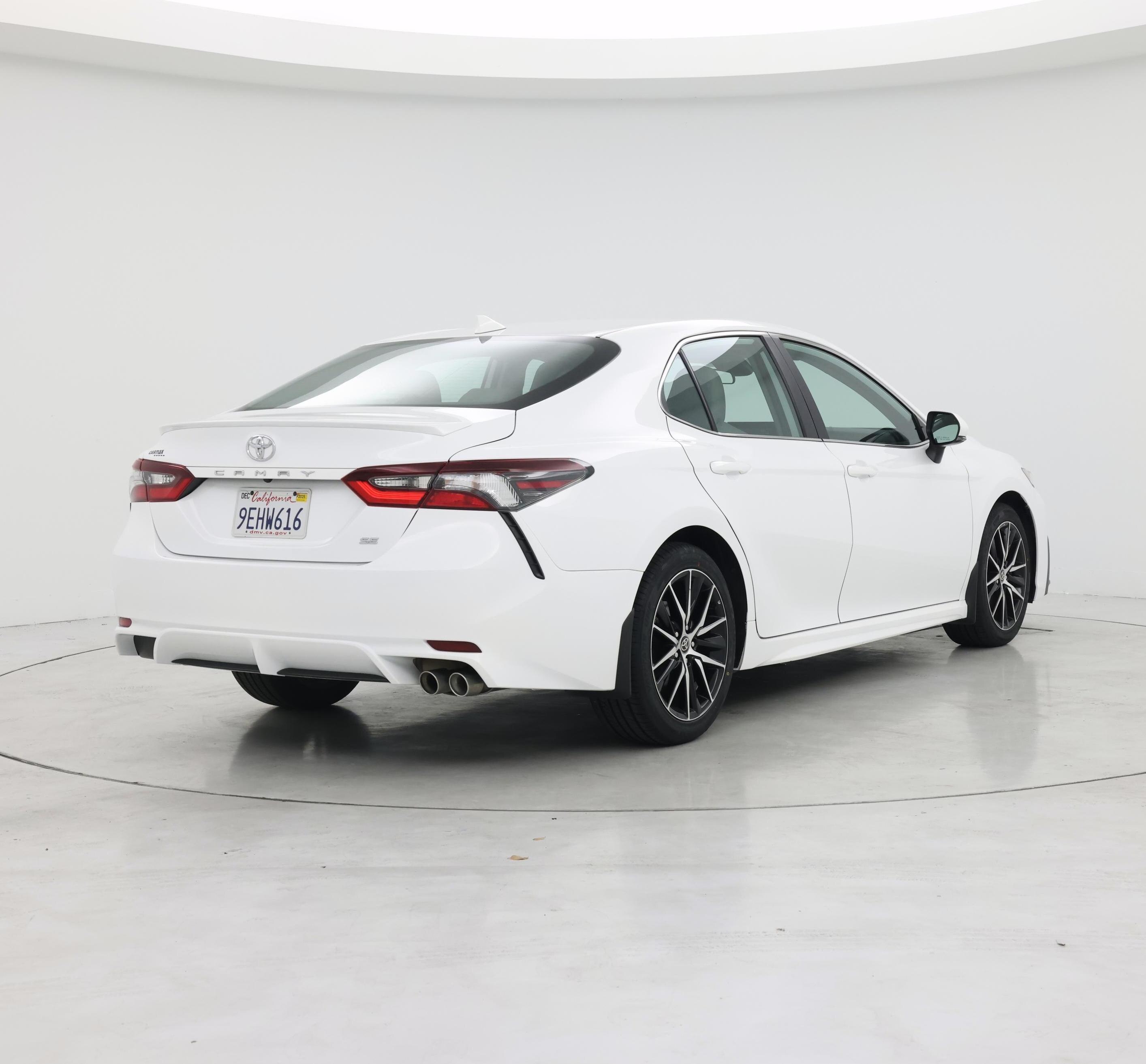 Thumbnail: 2023 Toyota Camry - 8