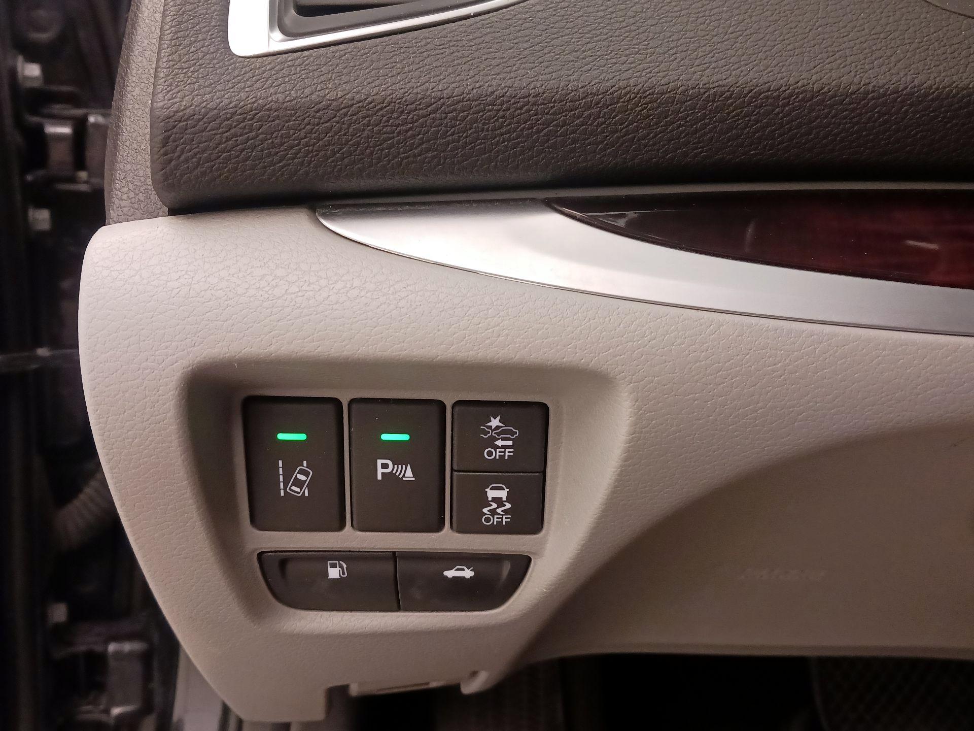 Thumbnail: 2015 Acura TLX - 13