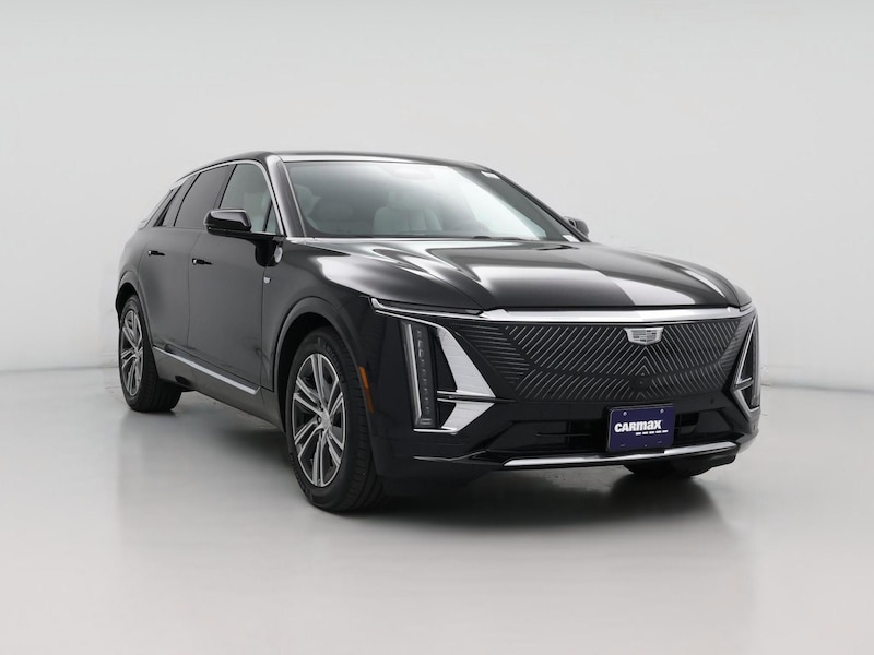 2024 Cadillac Lyriq Luxury 2 -
                  Canoga Park, CA
