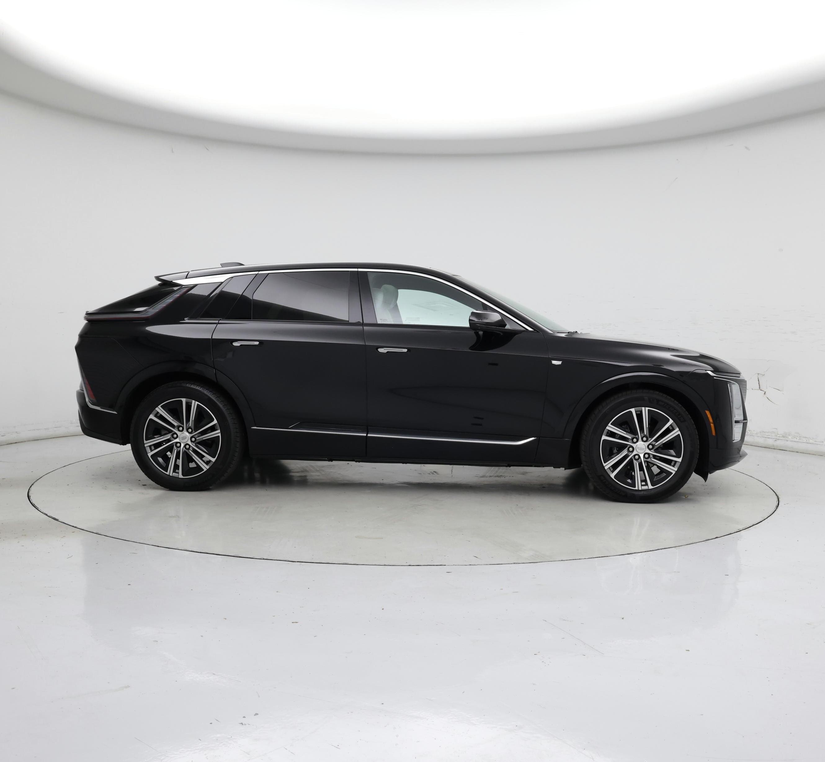 Thumbnail: 2024 Cadillac Lyriq - 7