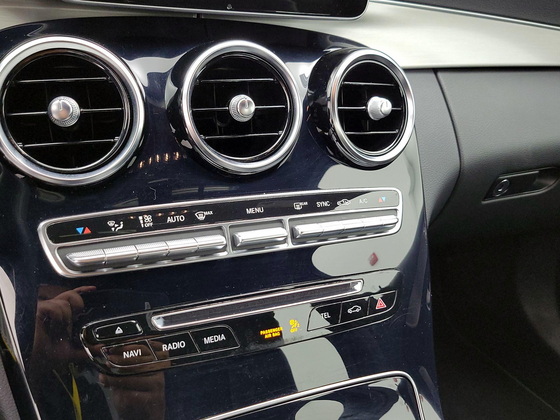 Thumbnail: 2018 Mercedes-Benz C-Class - 16