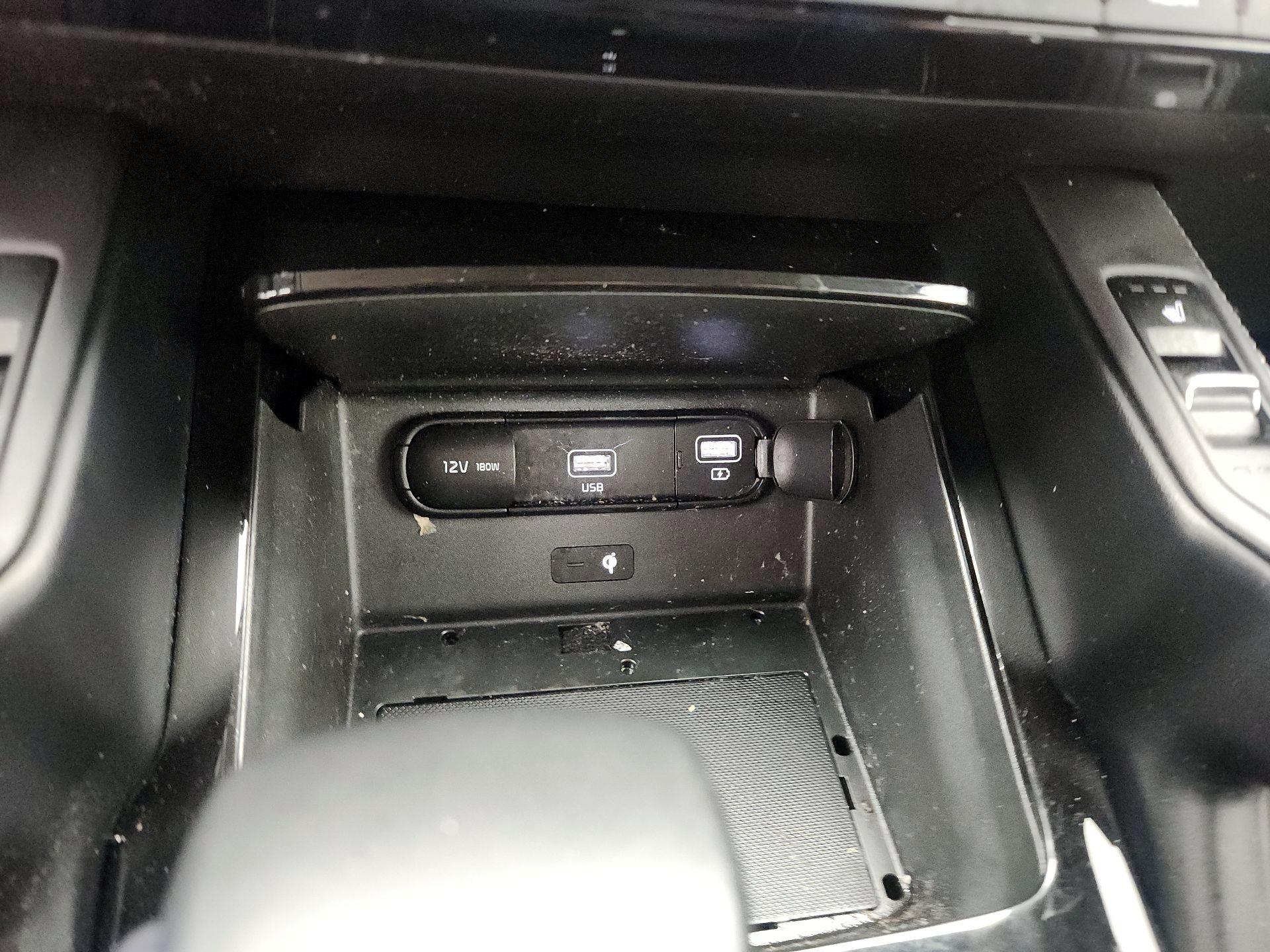 Thumbnail: 2022 Kia Telluride - 19