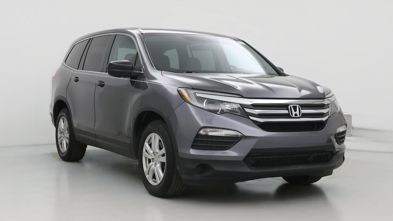 2017 Honda Pilot LX Hero Image