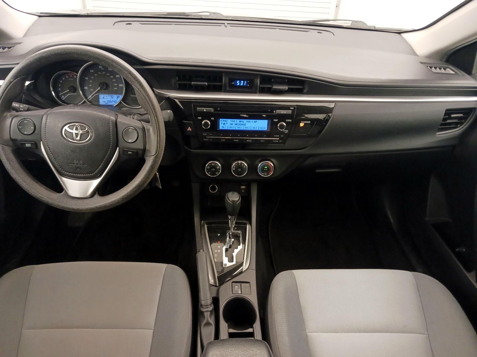 Thumbnail: 2015 Toyota Corolla - 9