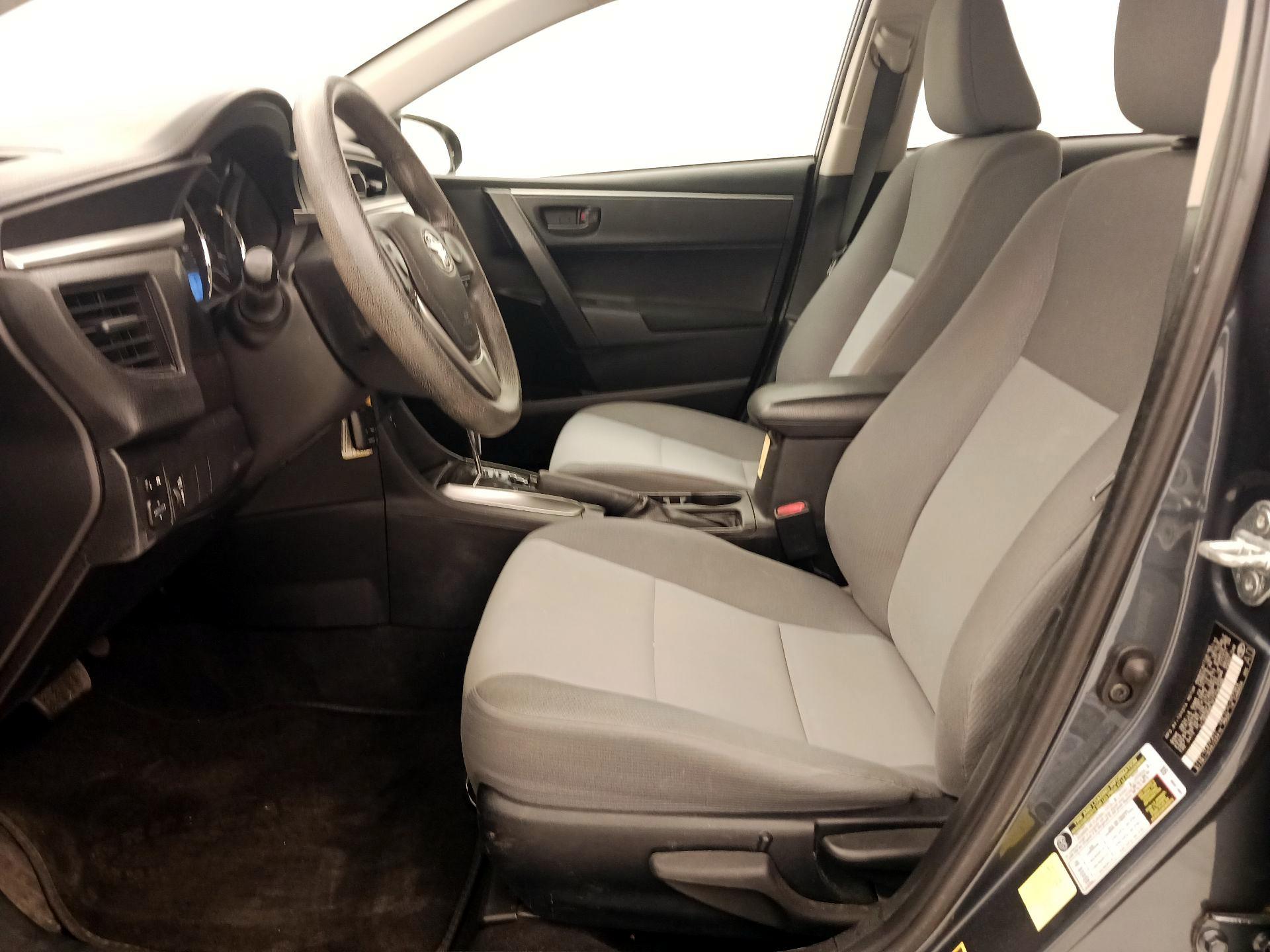 Thumbnail: 2015 Toyota Corolla - 11