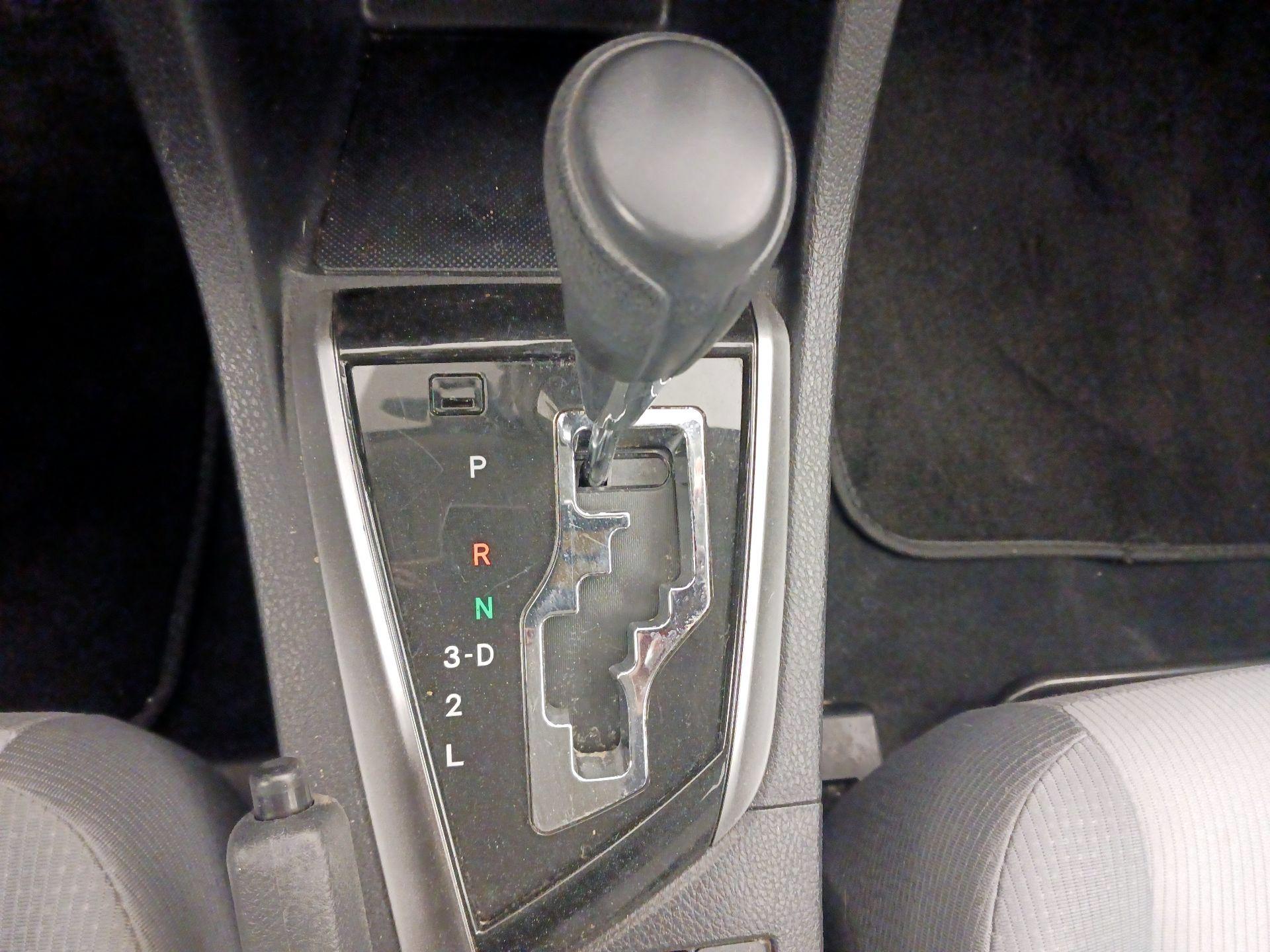 Thumbnail: 2015 Toyota Corolla - 16