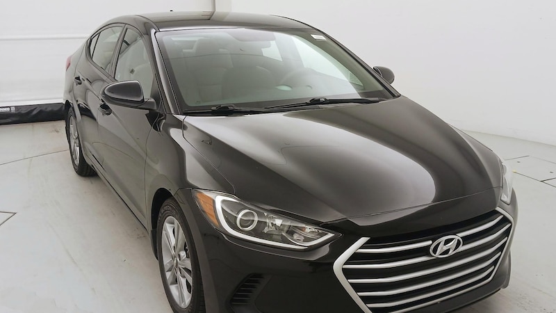 2017 Hyundai Elantra SE Hero Image